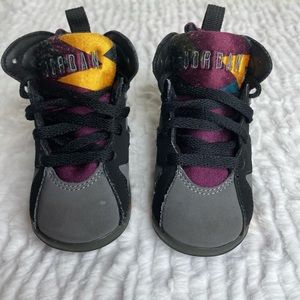 JORDAN Sneakers Black/Gray Kids Size 6